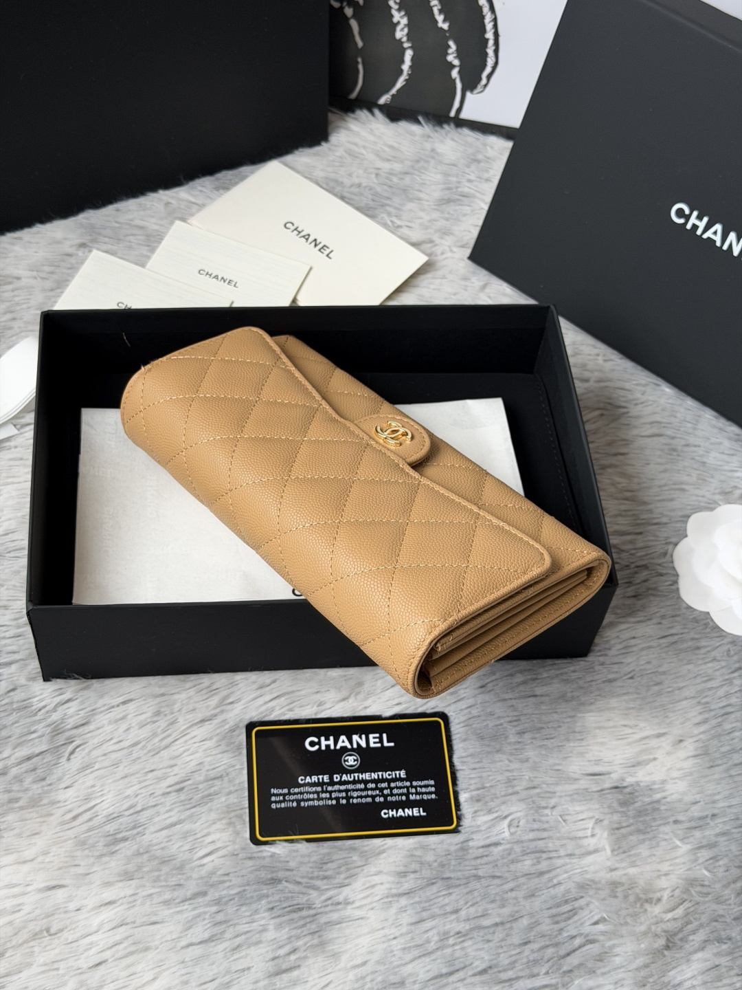 PCHANEL 经典cf长款钱包到货！进口鱼子酱牛皮菱格 制作 背后没有硬币口袋 内里皮拉牌 收纳方便快