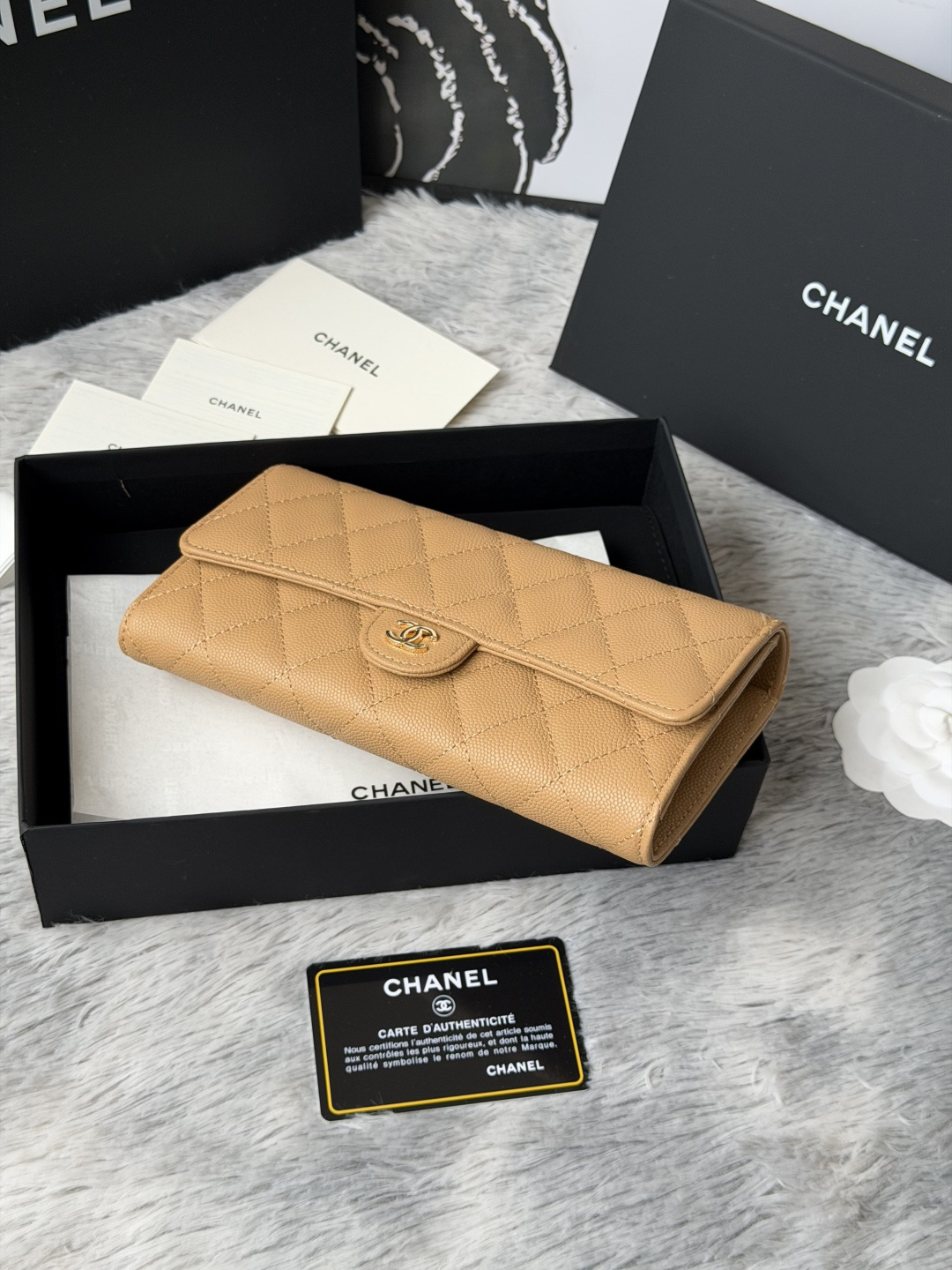 PCHANEL 经典cf长款钱包到货！进口鱼子酱牛皮菱格 制作 背后没有硬币口袋 内里皮拉牌 收纳方便快