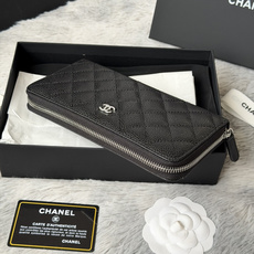 PCHANEL 经典cf长款拉链包到货!后面有🈶口袋 香奶奶经典款 进口鱼子酱牛皮 菱格 非常耐看! PCHANEL 经典cf长款拉链包到货!后面有🈶口袋 香奶奶经典款 进口鱼子酱牛皮 菱格 非常耐看!