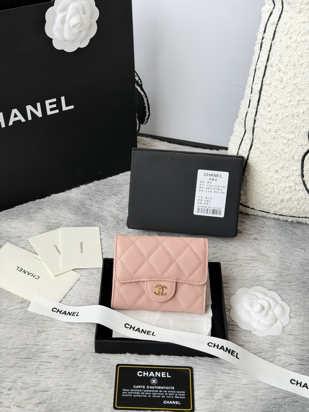 NO:920156,Newly added color classic CF card holder large size, made of colorful caviar cowhide, number A, top-grade leather hardware, rhombus pattern. Original quality!  The details are so beautiful and the complete package!  Size 8.5*12.5*2.5 color as shown in the picture, chanel wallet, chanel, wallets, cowhide19860909新增彩色 经典cf卡包大号 彩色鱼子酱牛皮制作 编号A 顶级皮料五金,菱格纹路.原单品质！ 细节美到淋漓尽致 全套包装！ 尺寸8.5*12.5*2.5颜色如图所示,chanel钱包,chanel,wallets,cowhide,欧美剧