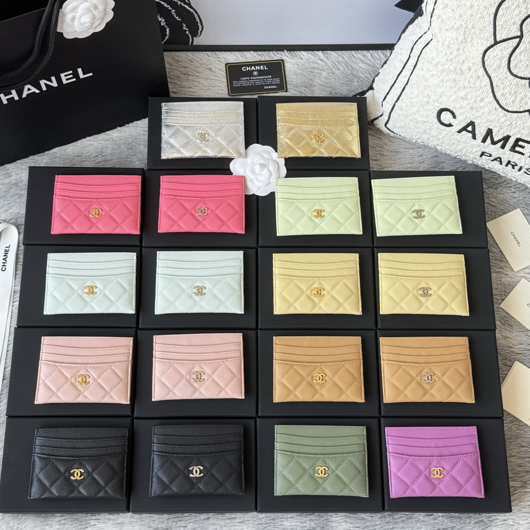 NO:920064,New color 2026 new color chanel new product card holder caviar cowhide seven card slots can hold change imported Italian caviar cowhide + hardware logo so beautiful I love the color as shown in the picture, easy and quick storage, mini card holder number A, collection picture size: w11×h10cm, chanel wallet, chanel, wallets, cowhide19860909新增彩色 2026新色 chanel 新品 卡片包鱼子酱牛皮 七个卡位 可放零钱 进口意大利鱼子酱牛皮制作+五金logo 太美了 超爱的 颜色如图所示明,收纳方便快捷,迷你卡包 编号A 、合集图 尺寸:w11×h10cm,chanel钱包,chanel,wallets,cowhide,欧美剧