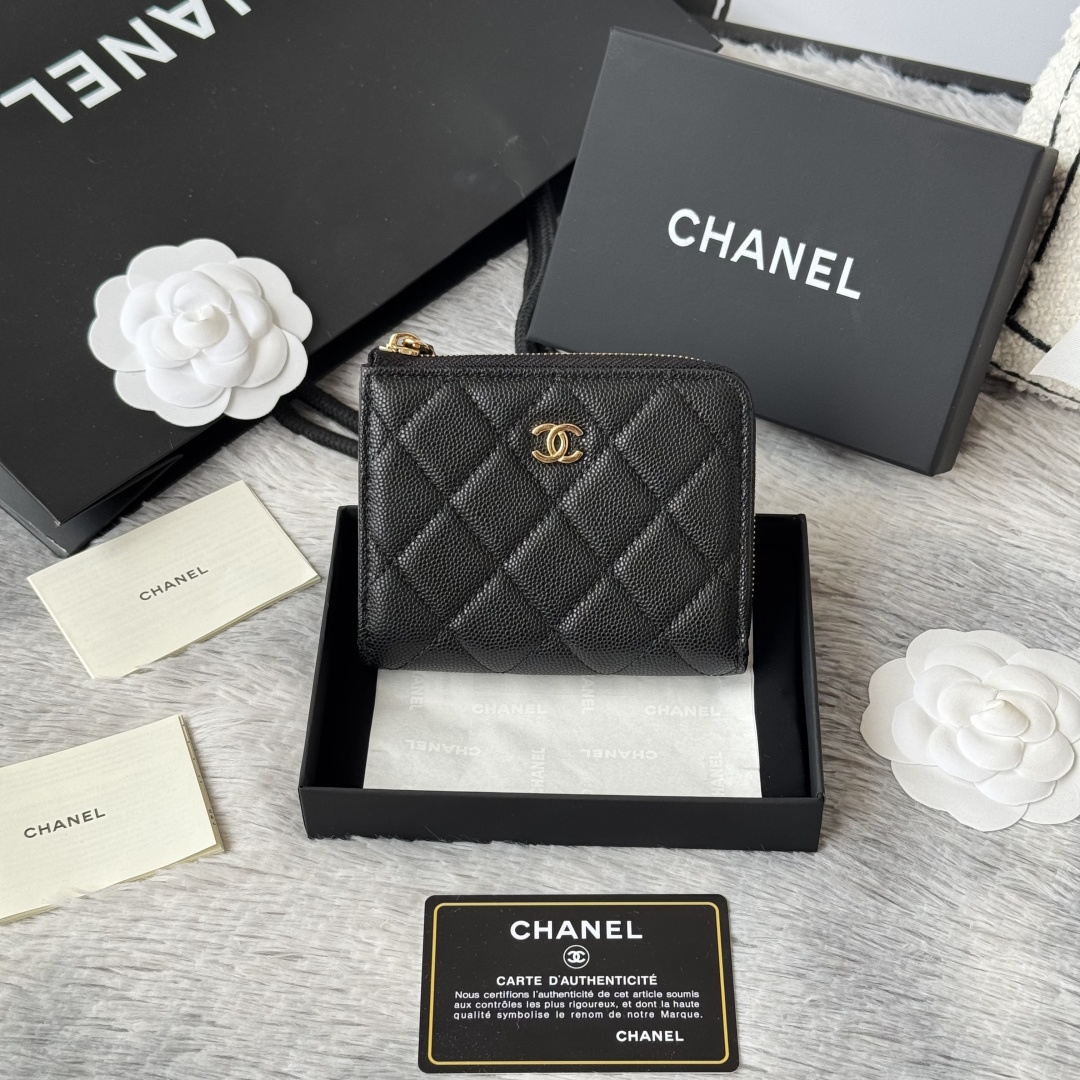 NO:920179,chanel early spring new style seven-character short zipper bag imported caviar cowhide can hold documents, bank cards, coins, hundred dollar bills, super practical super beautiful short wallet style number A size 11.5×9.2×2cm new seven-character half zipper bag, chanel wallet, chanel, wallets, cowhide19860909chanel 早春新款 七字短款拉链包 进口鱼子酱牛皮 可放证件银行卡, 零钱硬币,百元大钞,超级实用 超级美丽短款钱包 款号A 尺寸11.5×9.2×2cm 新款七字半拉卡包,chanel钱包,chanel,wallets,cowhide,欧美剧