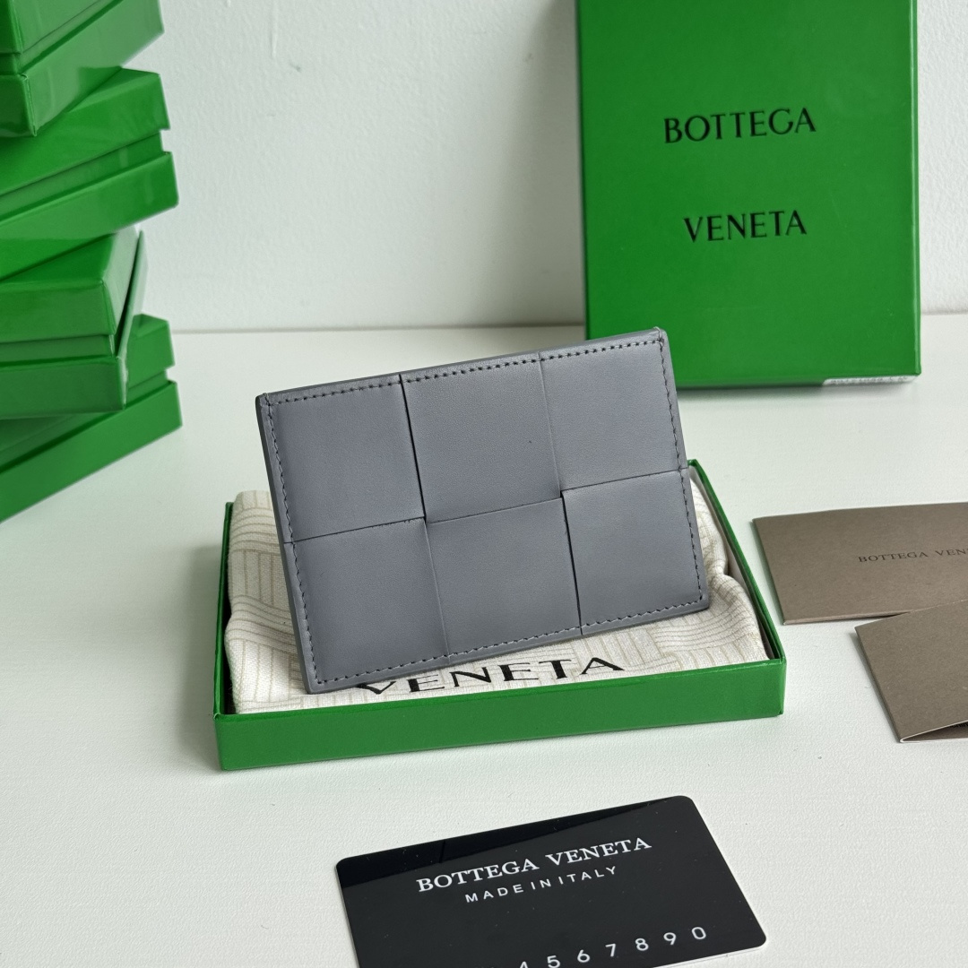 💰Latest new model, large grid woven ultra-thin card holder
Easy to carry and compact, designed with first-layer cowhide leather photo 9