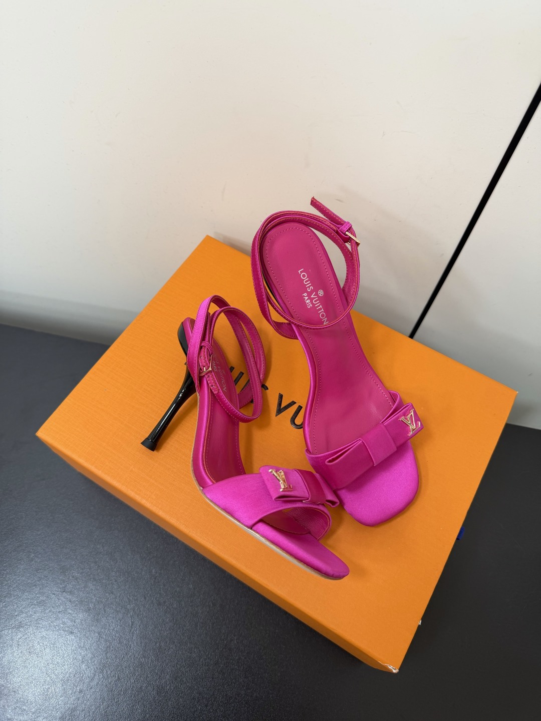 Louis Vuitton Sandals