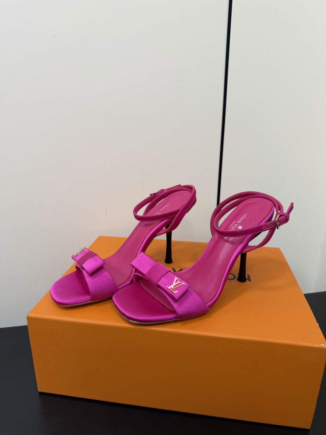 Louis Vuitton Sandals