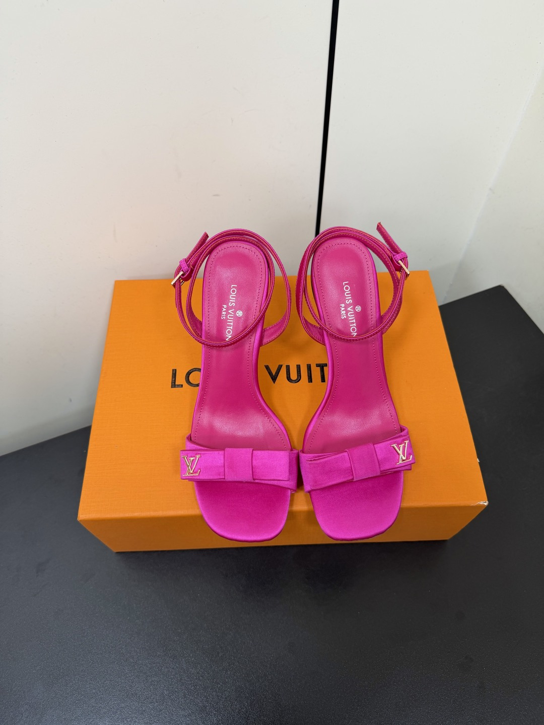Louis Vuitton Sandals