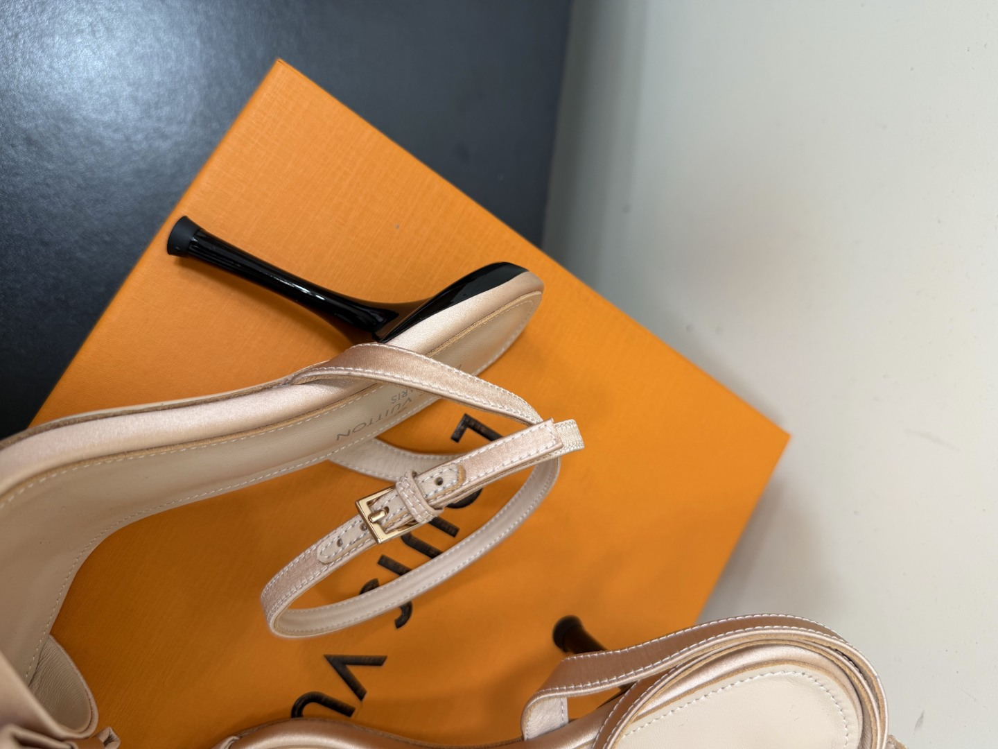 Louis Vuitton Sandals