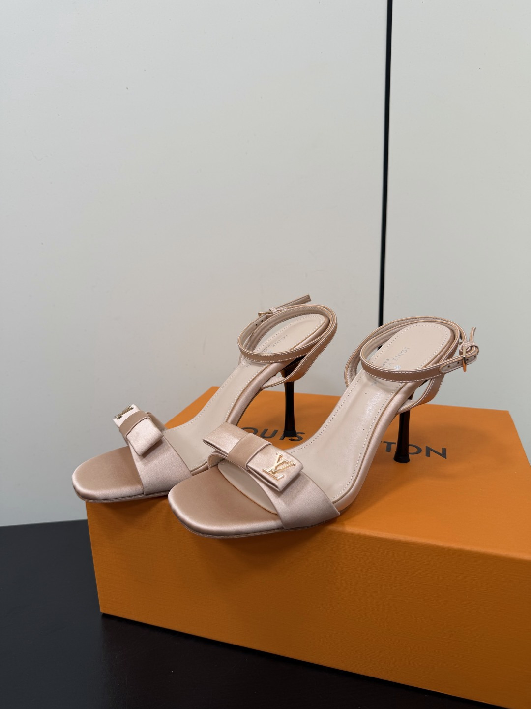 Louis Vuitton Sandals