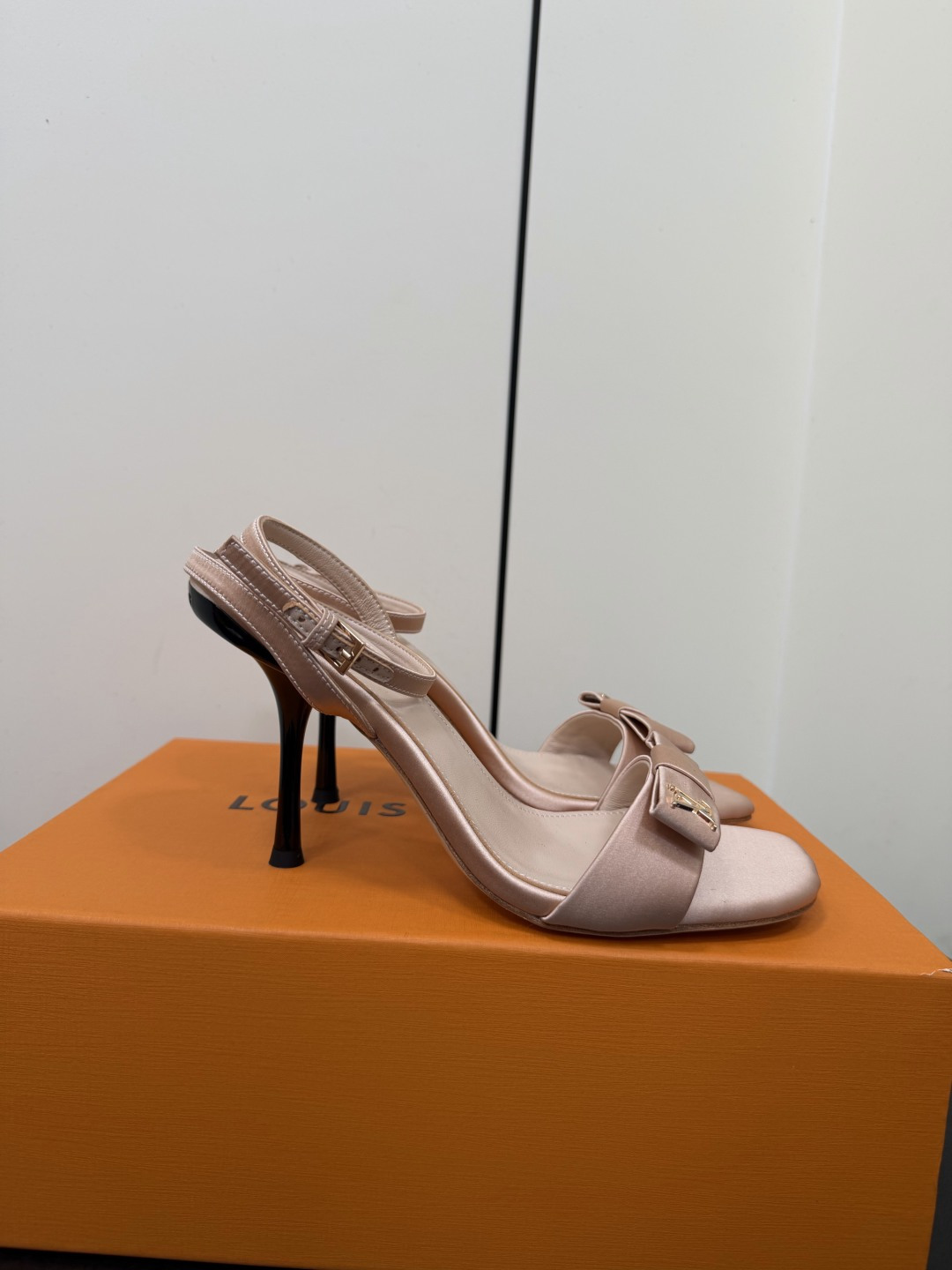 Louis Vuitton Sandals