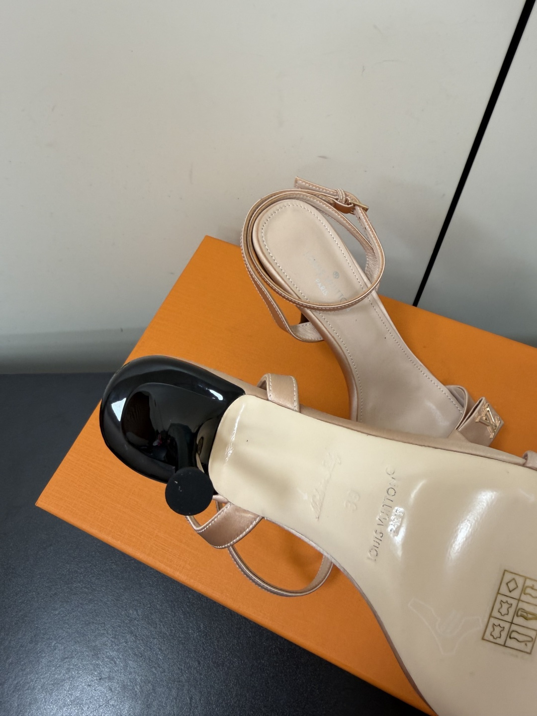Louis Vuitton Sandals