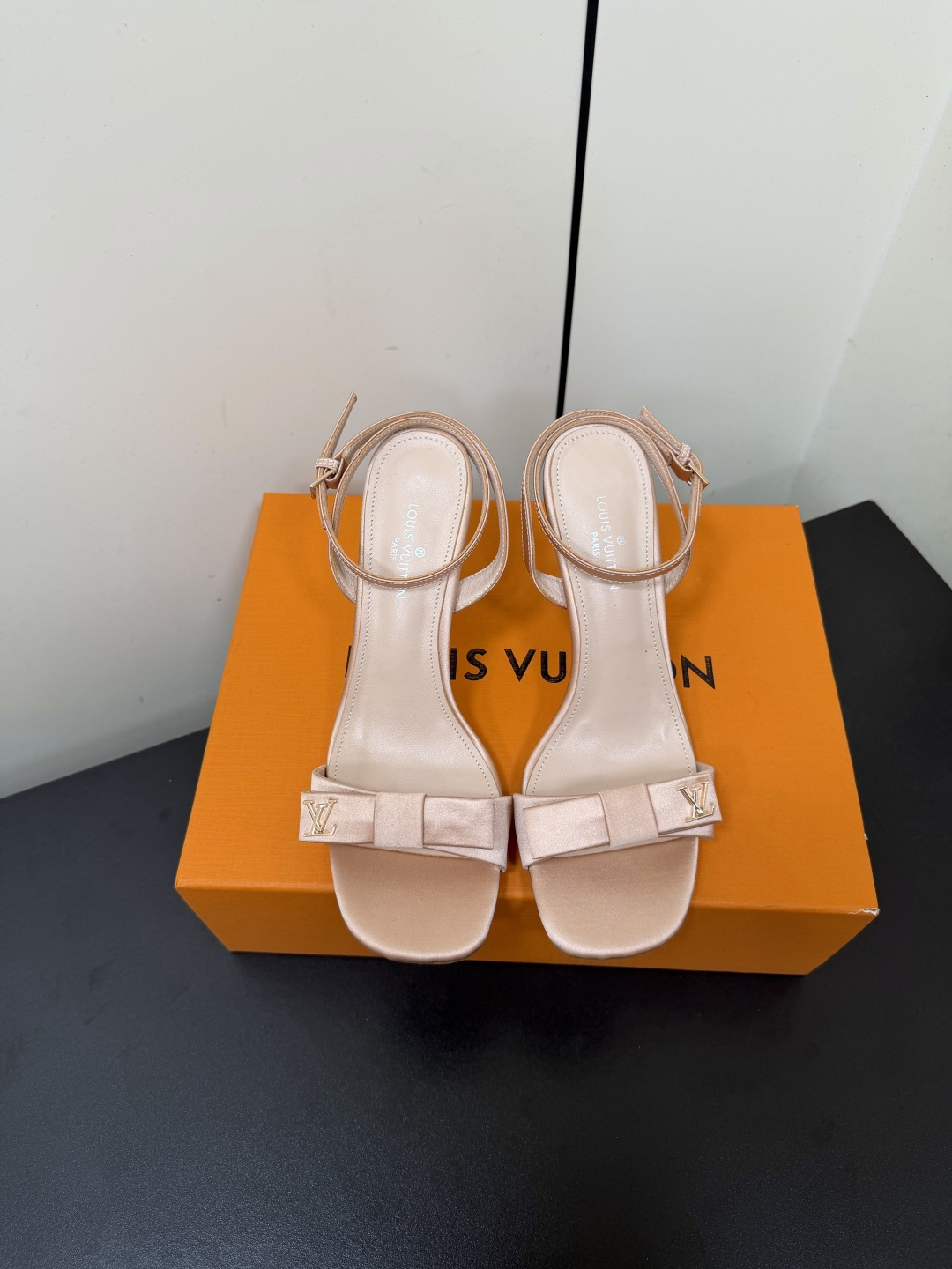 Louis Vuitton Sandals