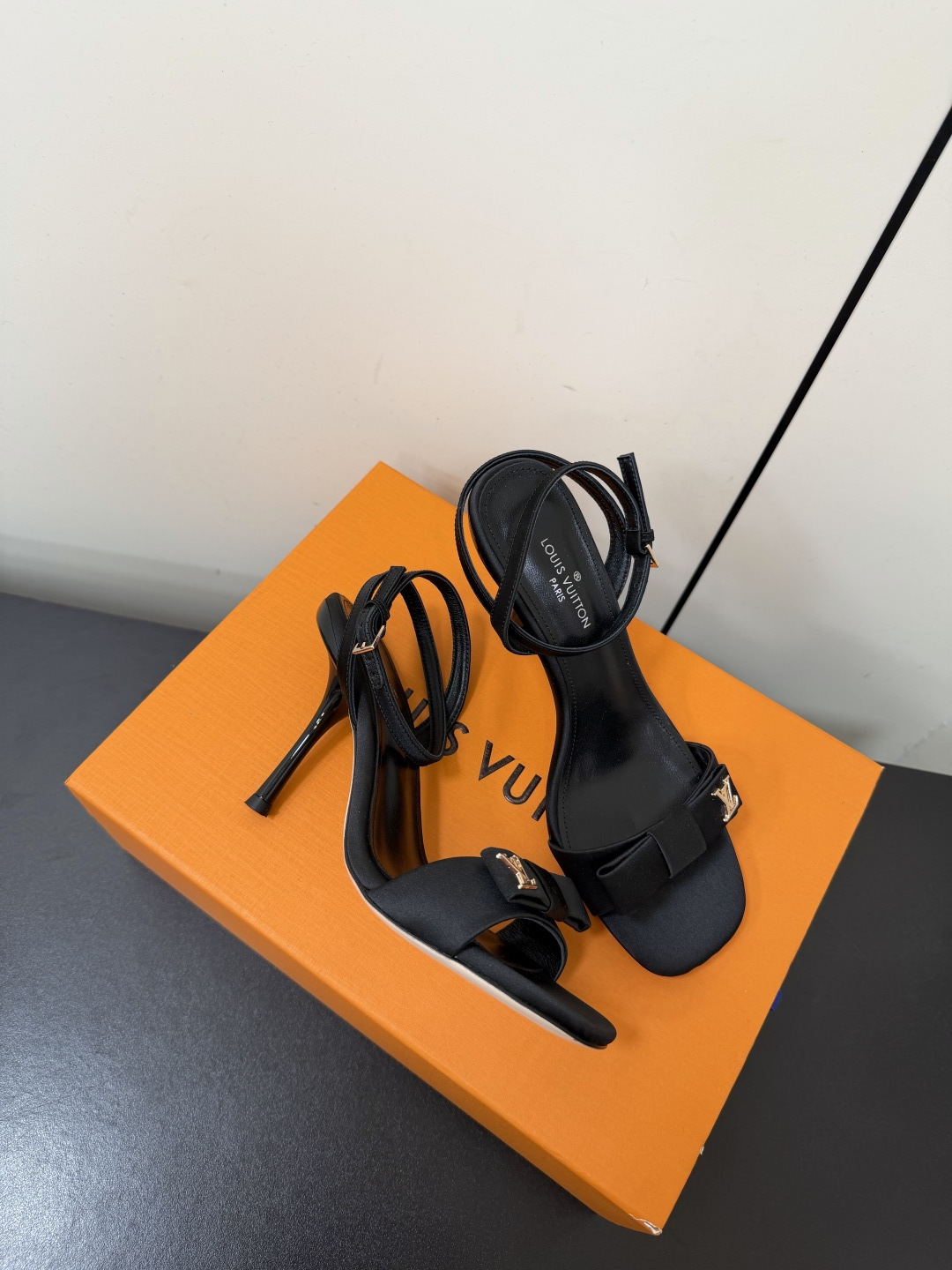 Louis Vuitton Sandals