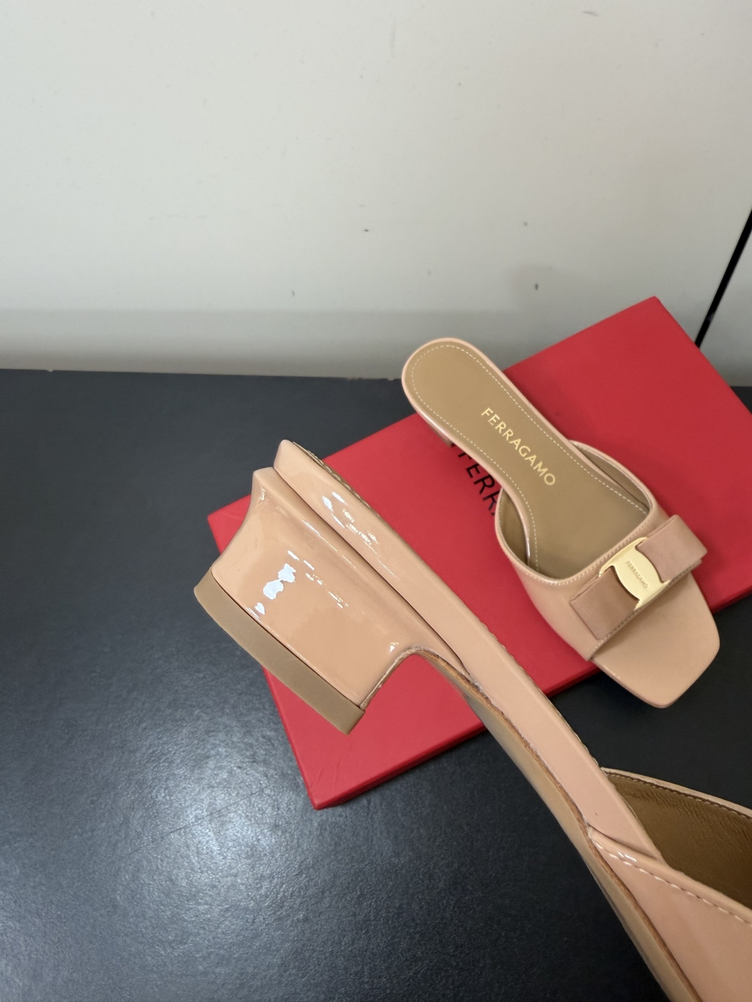 Ferragamo Slides