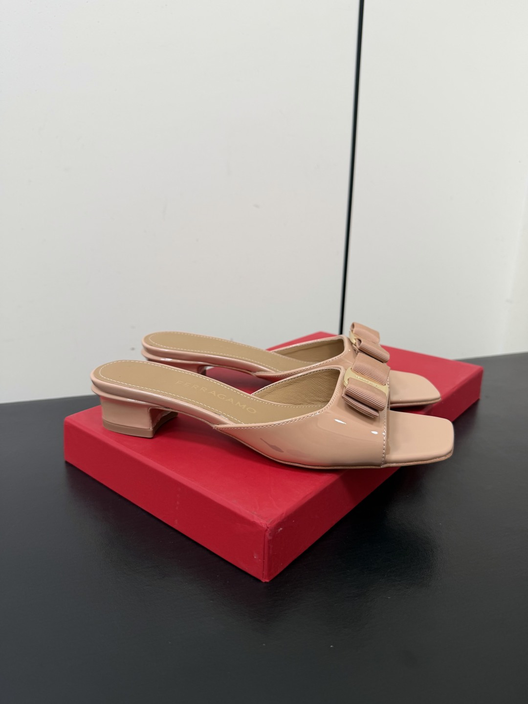 Ferragamo Slides