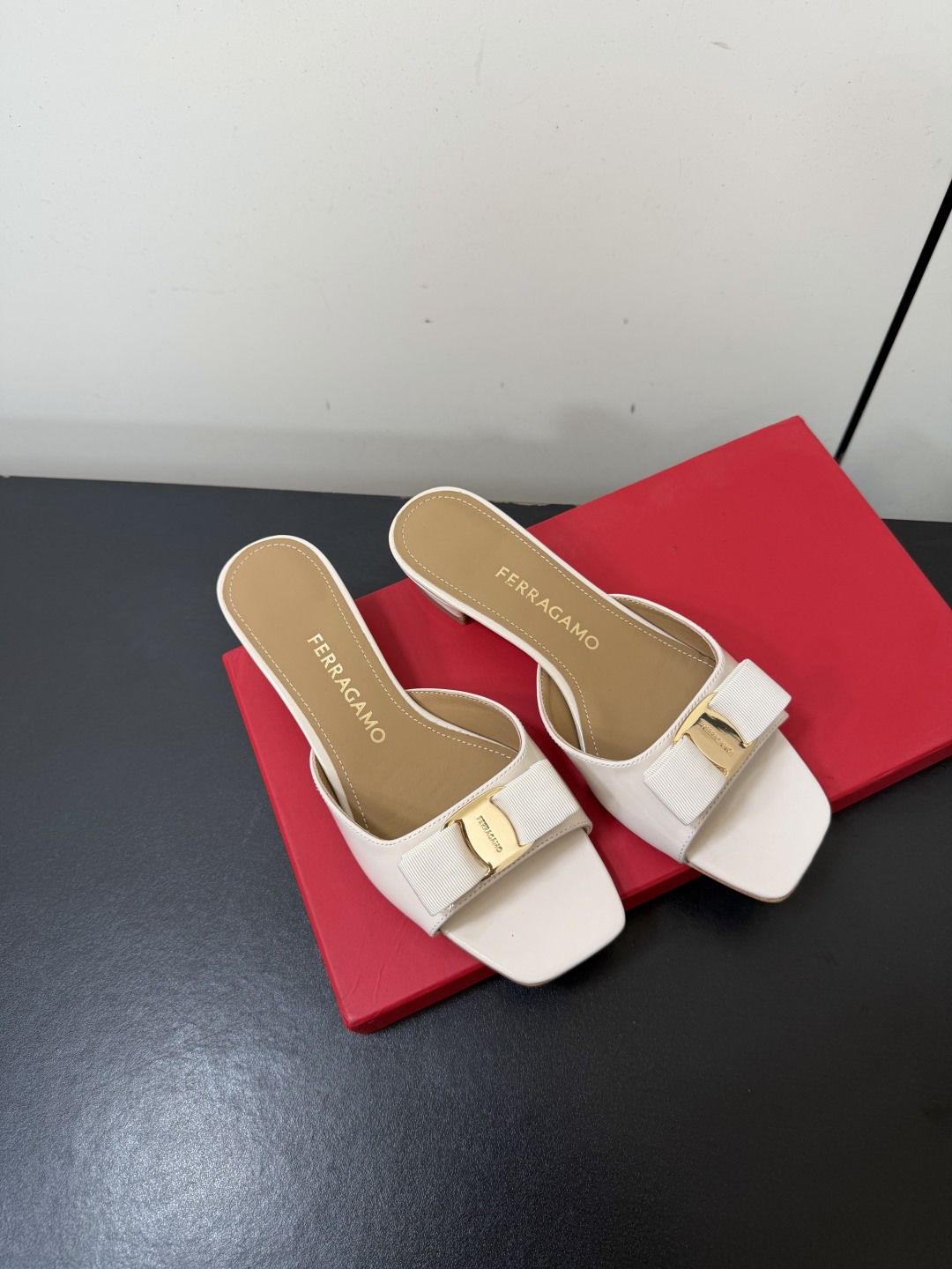 Ferragamo Slides