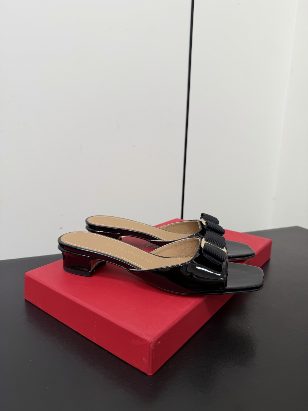 Ferragamo Slides