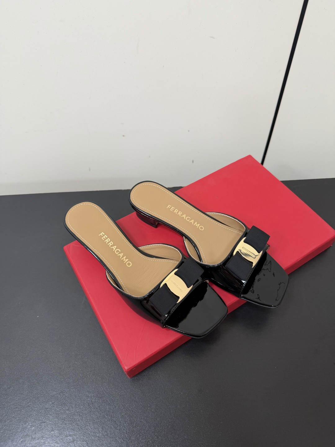 Ferragamo Slides