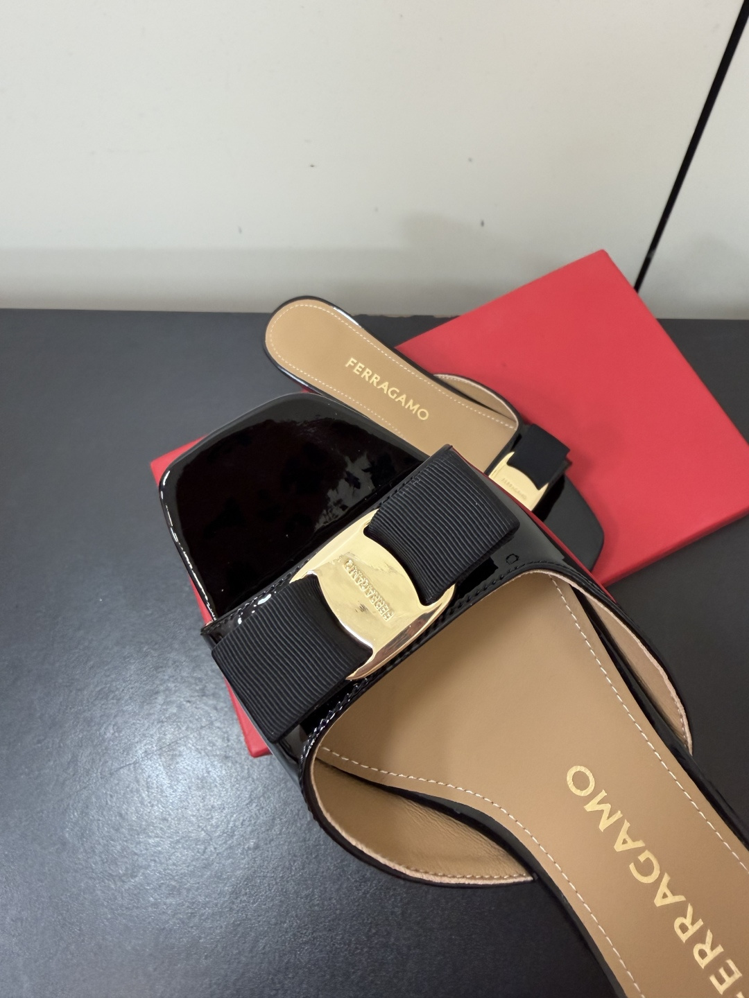 Ferragamo Slides
