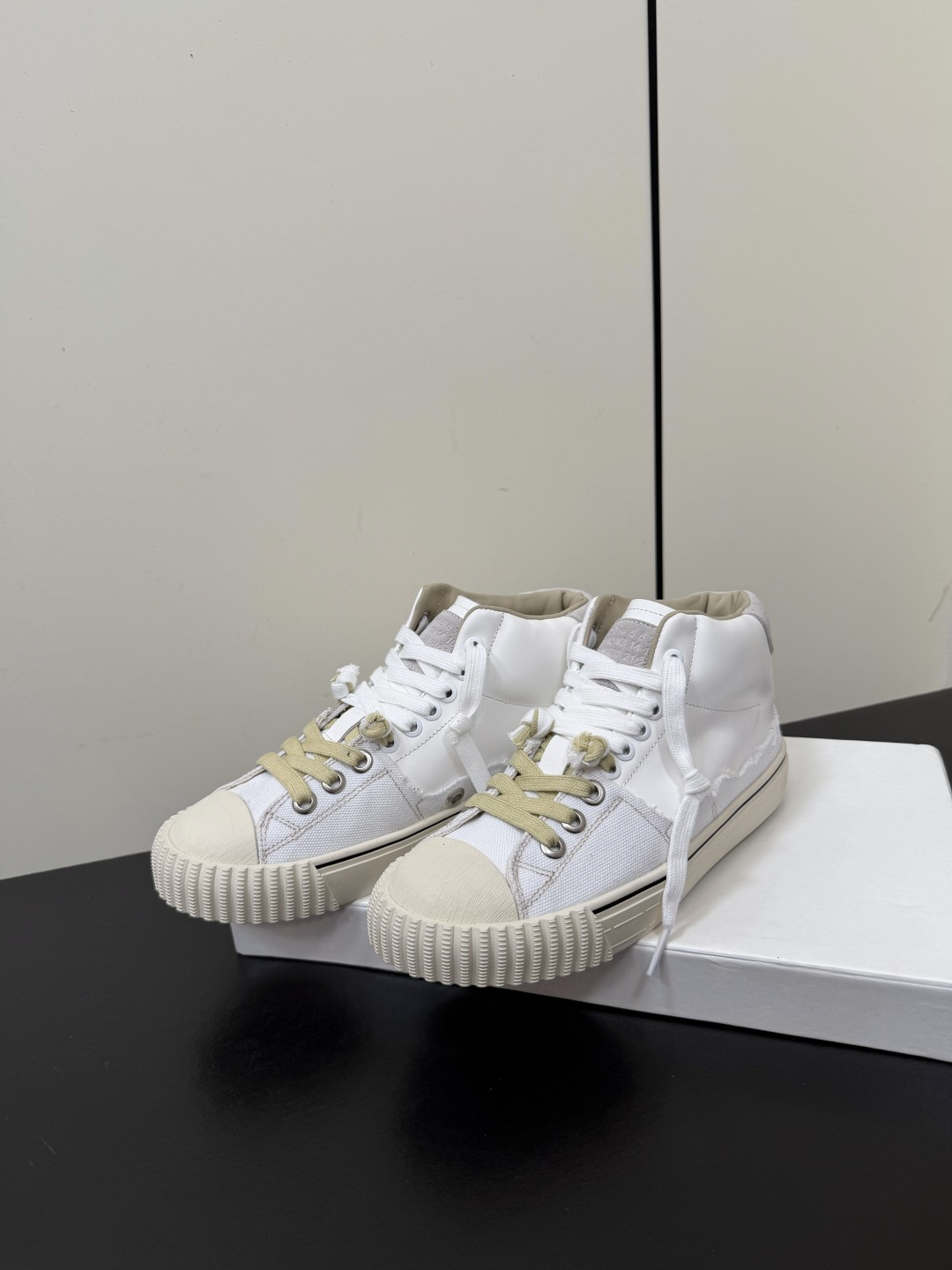 Designer Sneakers