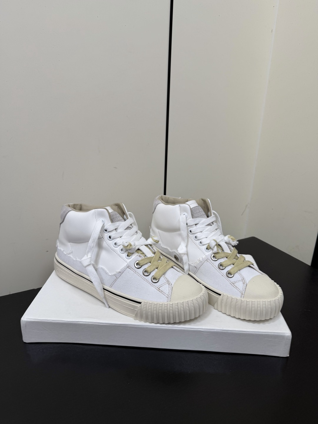 Designer Sneakers