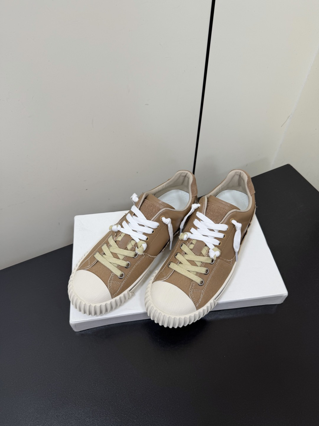 Designer Sneakers