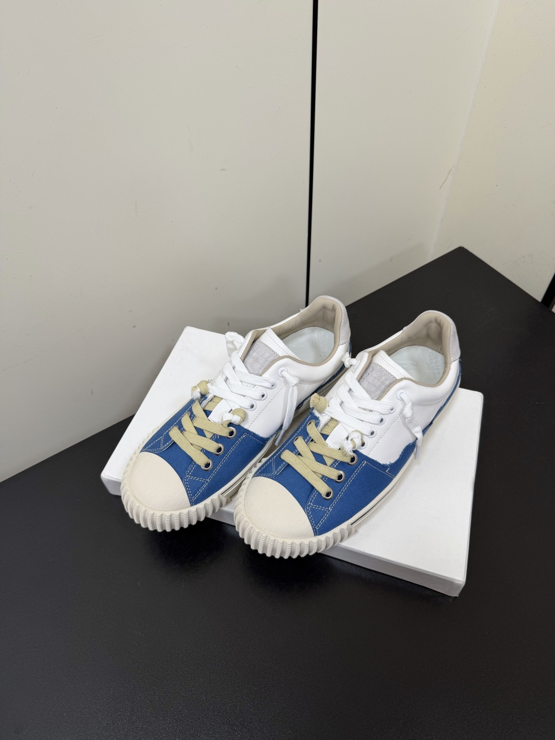 Designer Sneakers