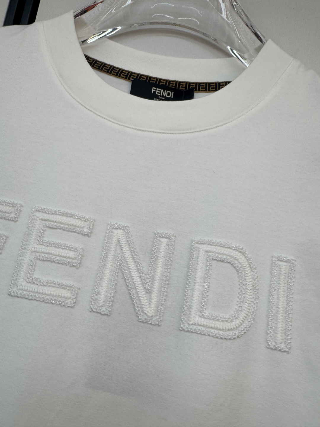Fendi uomo 2026 Nuovo logo T — photo 7