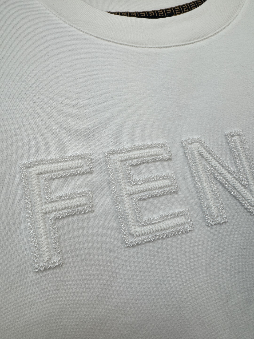 Fendi uomo 2026 Nuovo logo T — photo 8