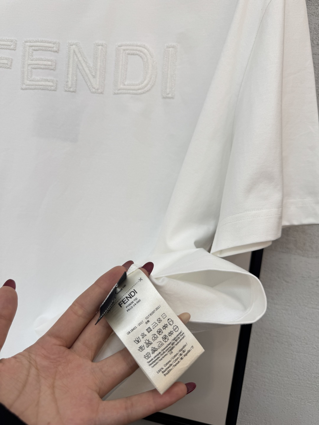 Fendi uomo 2026 Nuovo logo T — photo 10