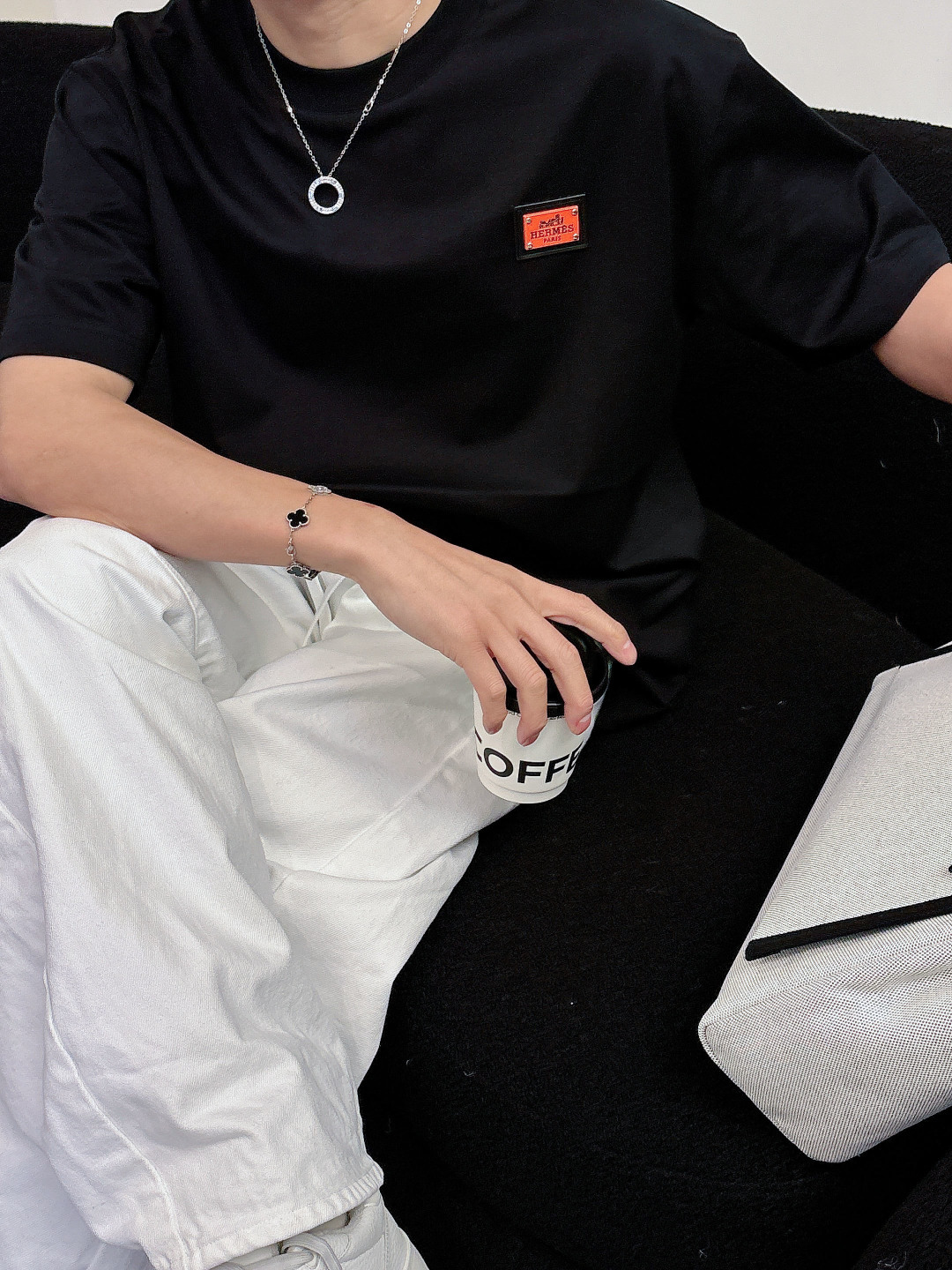 爱马仕#Hermes 2026春夏新款首发专柜最新款短袖圆领T恤 高端订制 设计前卫时尚！品牌logo重