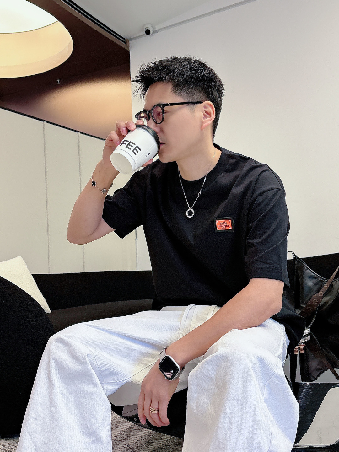 爱马仕#Hermes 2026春夏新款首发专柜最新款短袖圆领T恤 高端订制 设计前卫时尚！品牌logo重