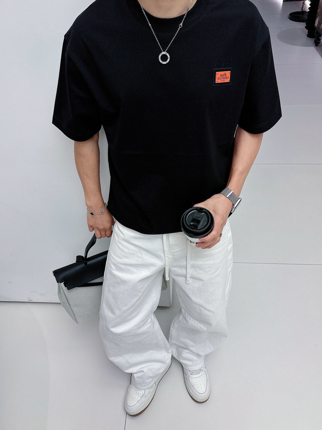 爱马仕#Hermes 2026春夏新款首发专柜最新款短袖圆领T恤 高端订制 设计前卫时尚！品牌logo重