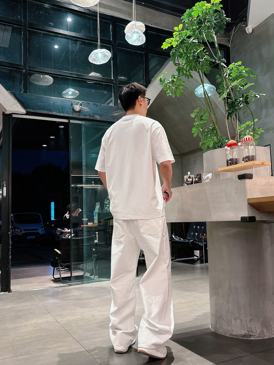 巴宝莉#BUR 2026春夏新款首发专柜最新款短袖圆领T恤 高端订制 设计前卫时尚！品牌logo重工艺设