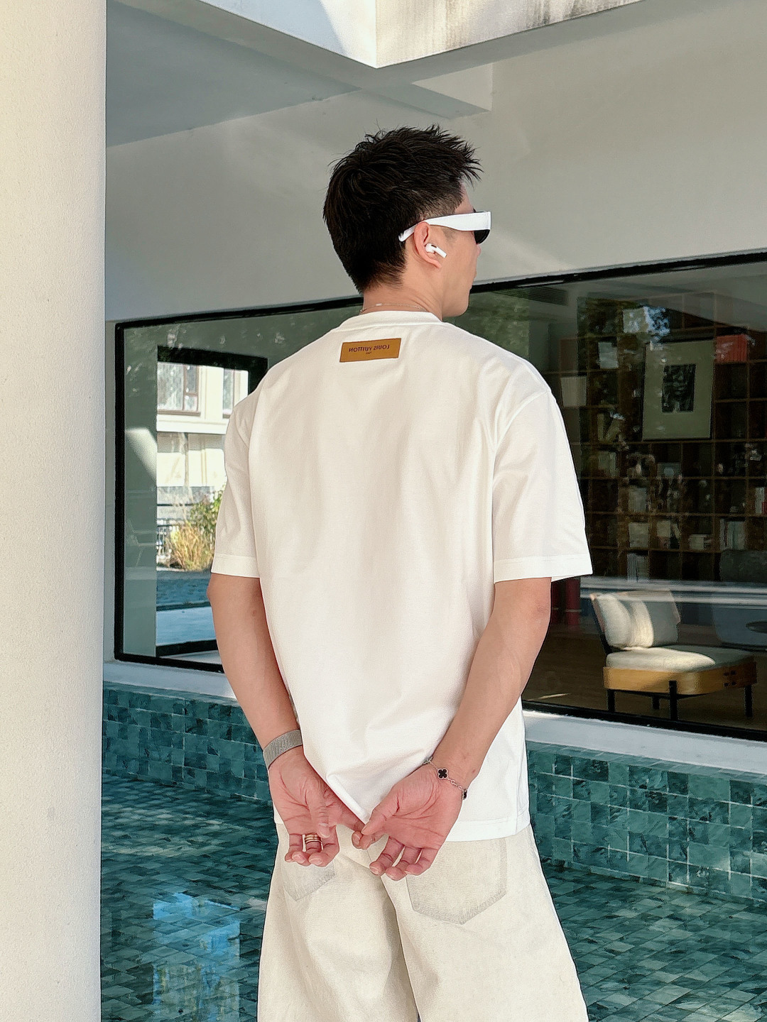 LV men LV 2026 New New T ！ logo . . . . . ！ ！ — photo 2