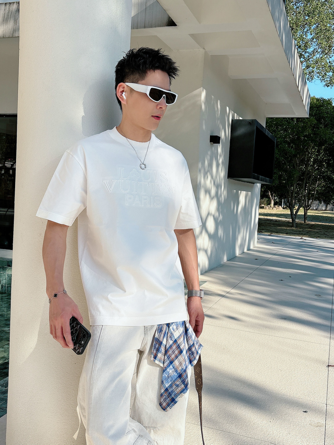 LV men LV 2026 New New T ！ logo . . . . . ！ ！ — photo 6