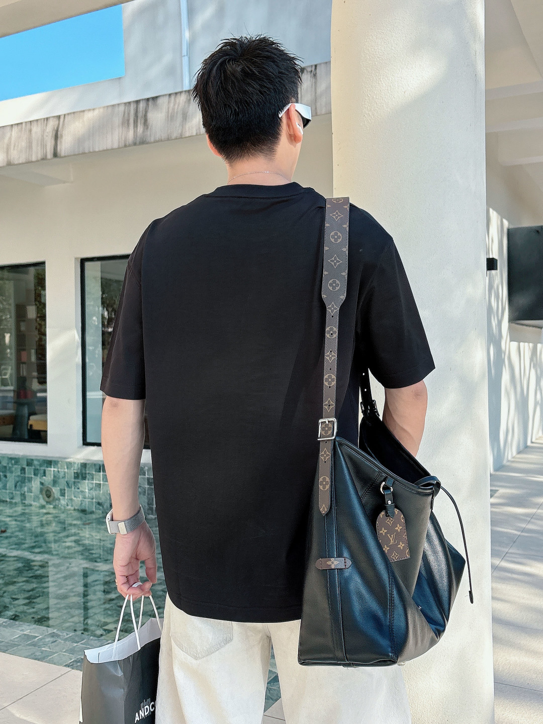 巴宝莉#BUR 2026春夏新款首发专柜最新款短袖圆领T恤 高端订制 设计前卫时尚！品牌logo重工艺设