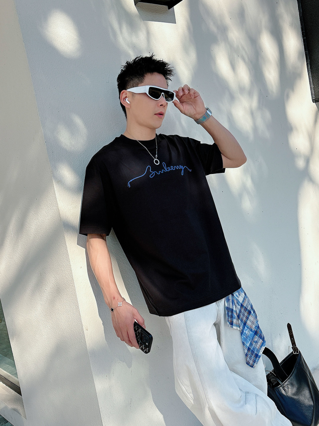 巴宝莉#BUR 2026春夏新款首发专柜最新款短袖圆领T恤 高端订制 设计前卫时尚！品牌logo重工艺设