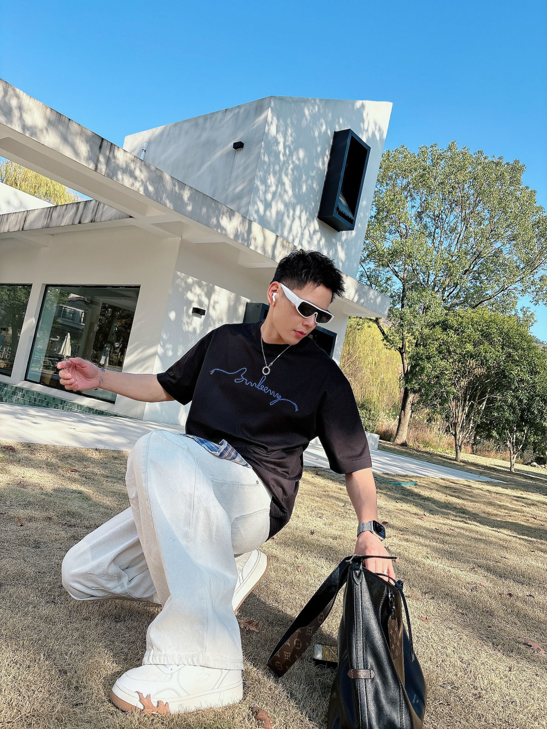 巴宝莉#BUR 2026春夏新款首发专柜最新款短袖圆领T恤 高端订制 设计前卫时尚！品牌logo重工艺设