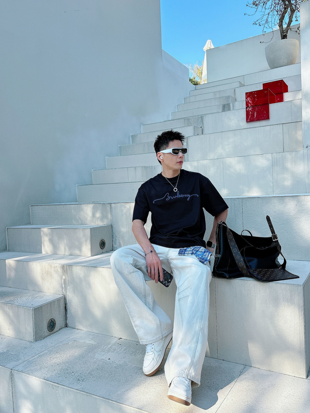 巴宝莉#BUR 2026春夏新款首发专柜最新款短袖圆领T恤 高端订制 设计前卫时尚！品牌logo重工艺设