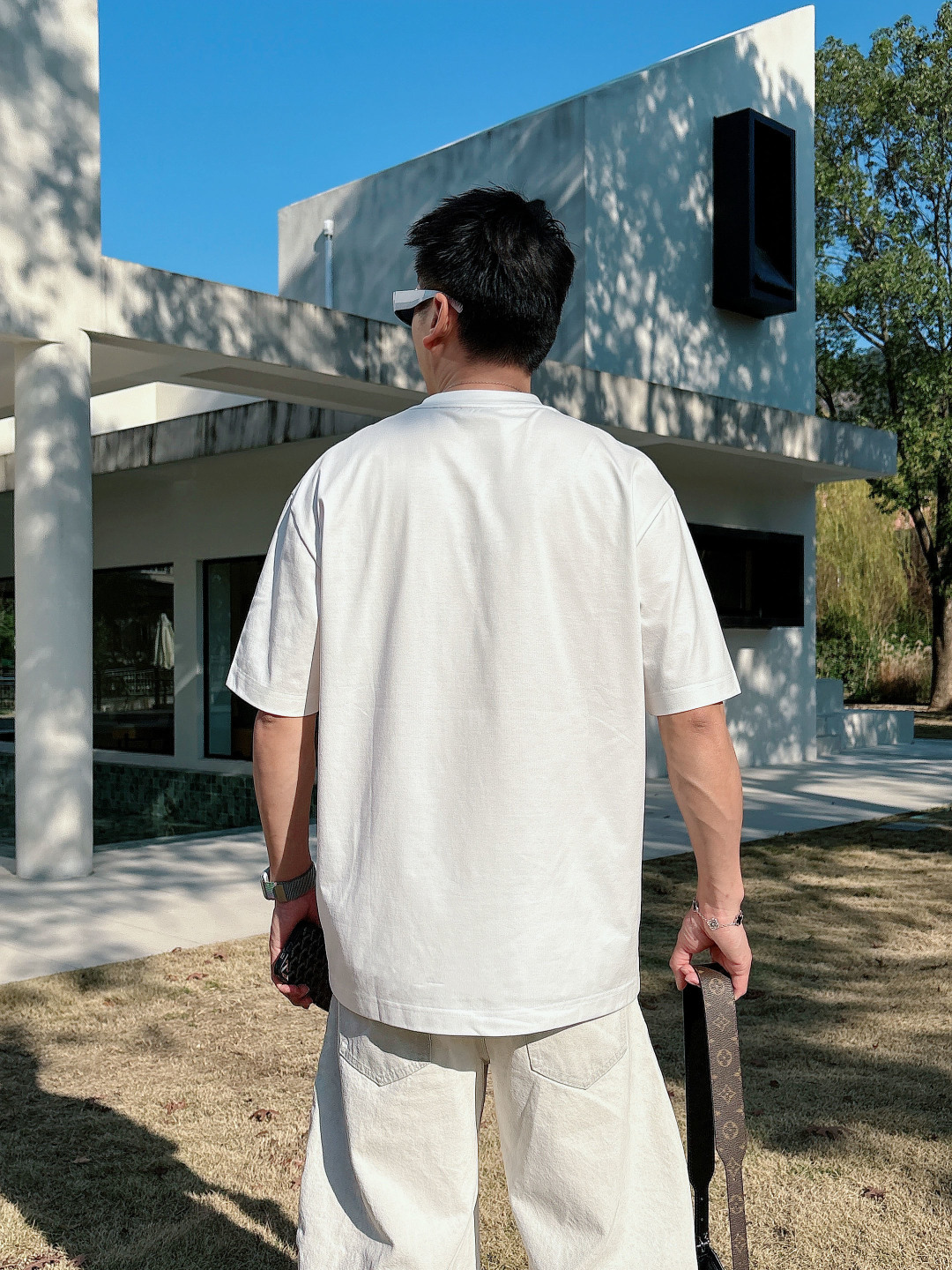 巴宝莉#BUR 2026春夏新款首发专柜最新款短袖圆领T恤 高端订制 设计前卫时尚！品牌logo重工艺设