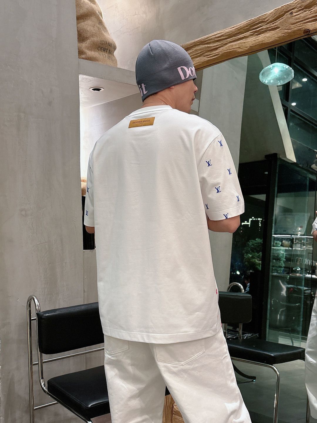 LV men LV 2026 New New T ！ logo . . . . . ！ ！ — photo 2