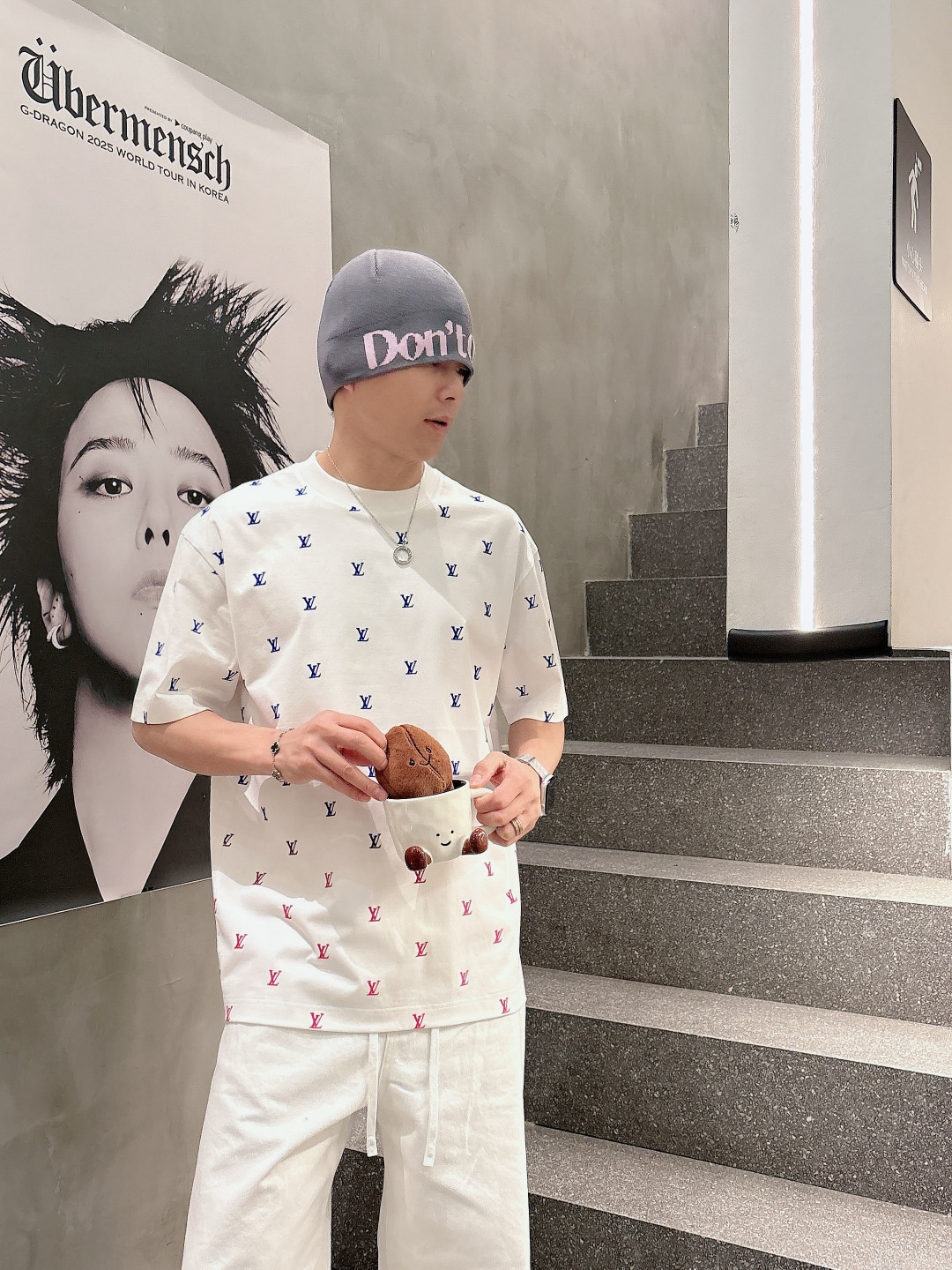 LV men LV 2026 New New T ！ logo . . . . . ！ ！ — photo 3