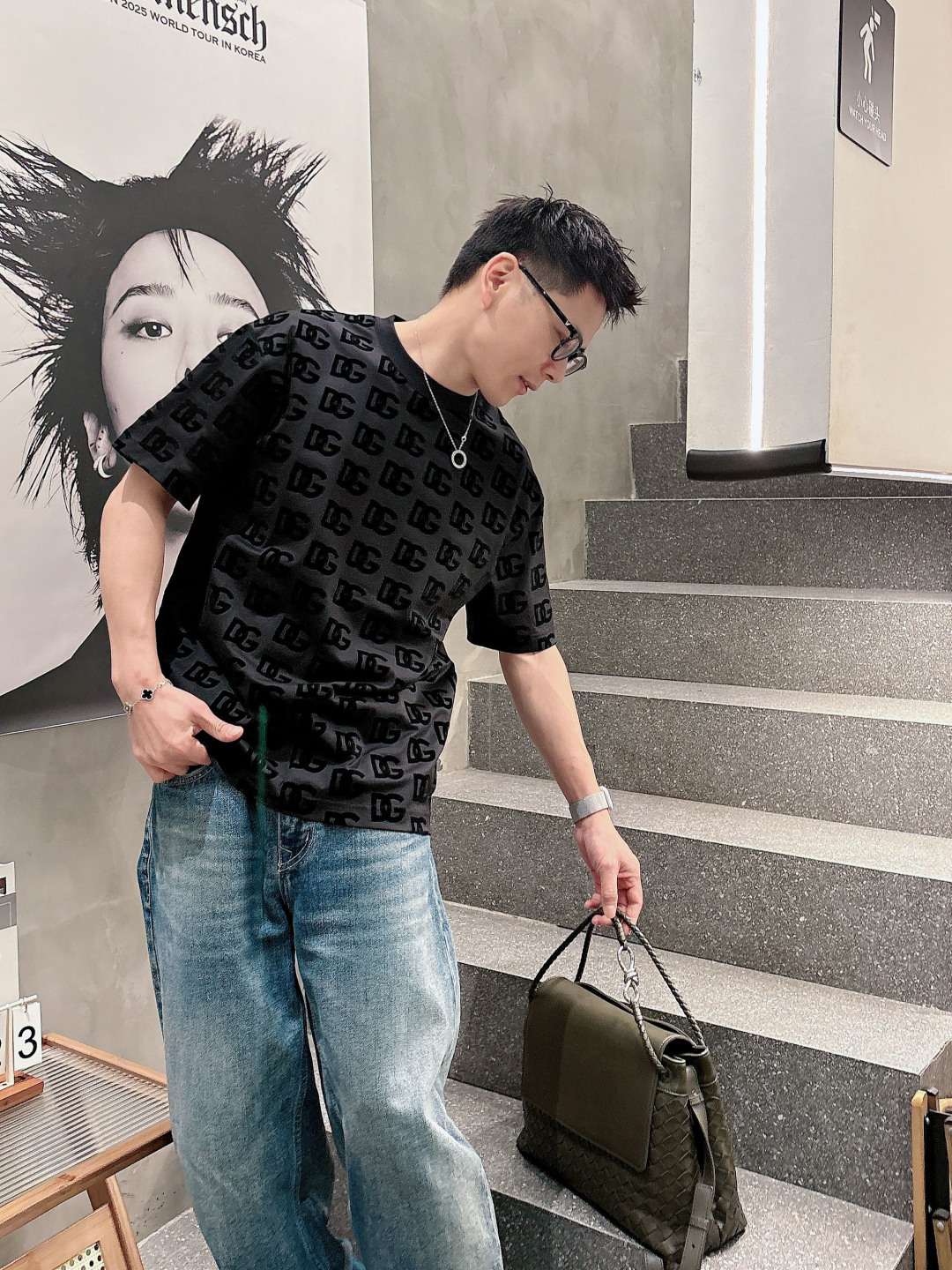 DG 2026春夏新款首发专柜最新款短袖圆领T恤 高端订制 设计前卫时尚！品牌logo重工艺设计 高端定