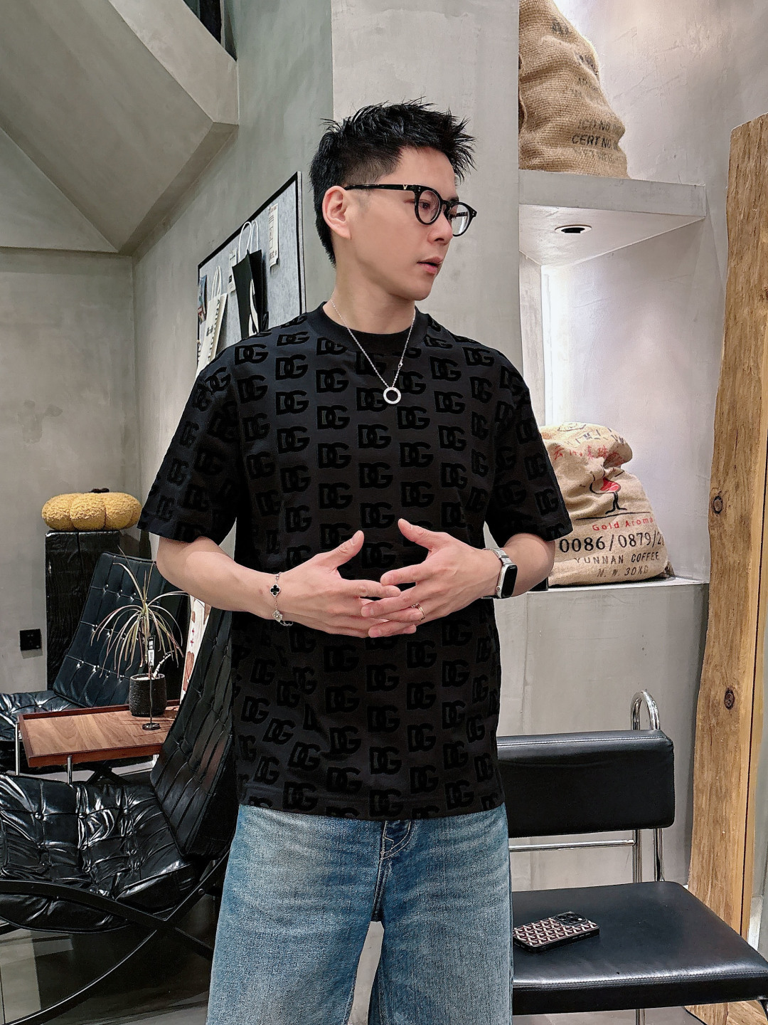 DG 2026春夏新款首发专柜最新款短袖圆领T恤 高端订制 设计前卫时尚！品牌logo重工艺设计 高端定