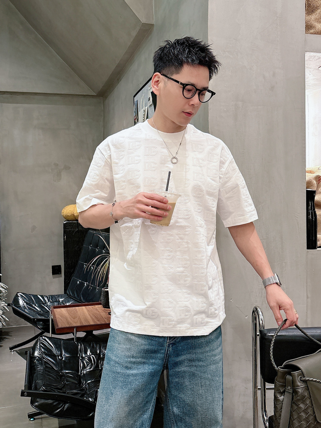 DG 2026春夏新款首发专柜最新款短袖圆领T恤 高端订制 设计前卫时尚！品牌logo重工艺设计 高端定