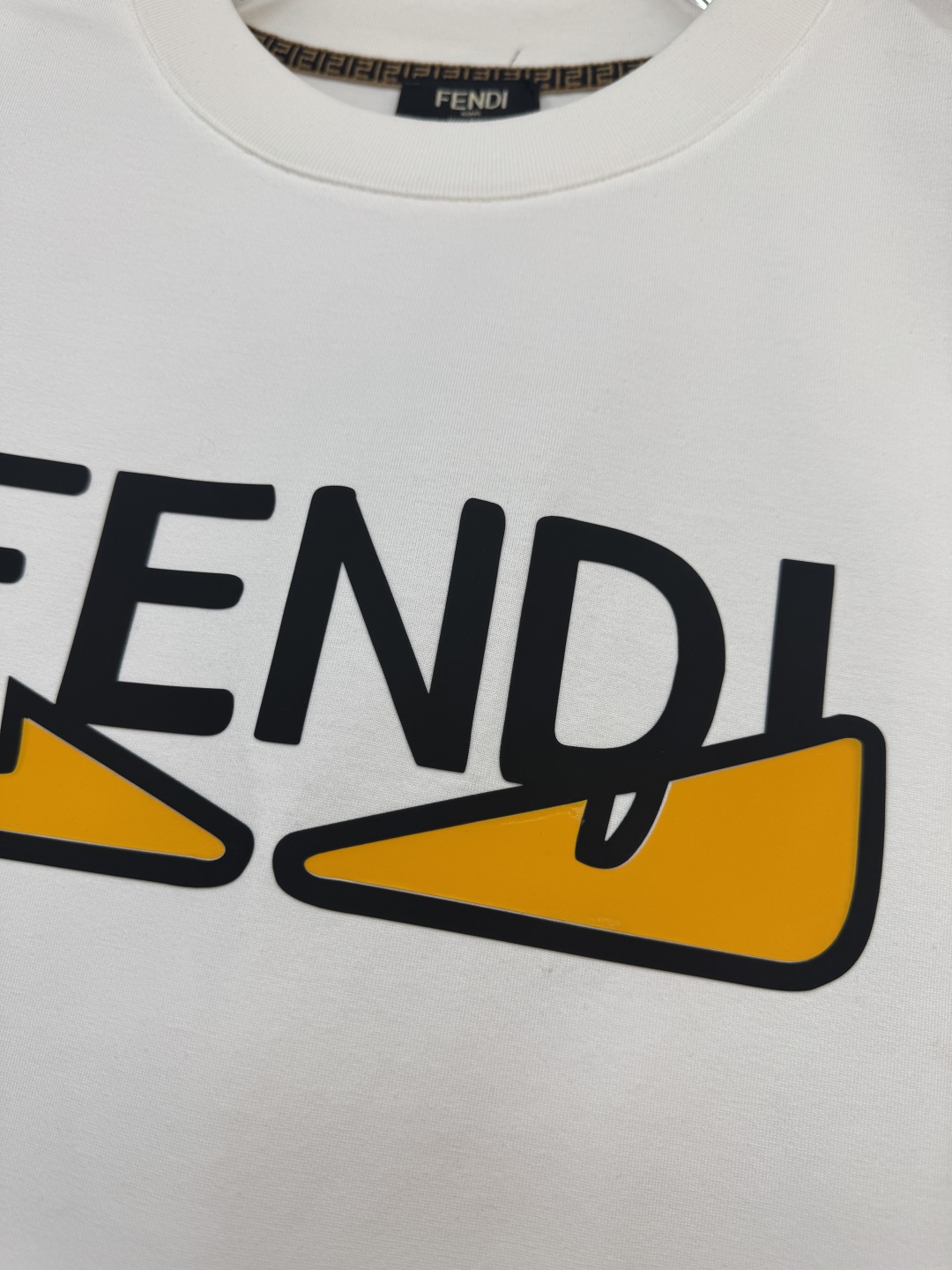 Fendi men 2026 New New T ！ logo . . . . . ！ ！ — photo 7