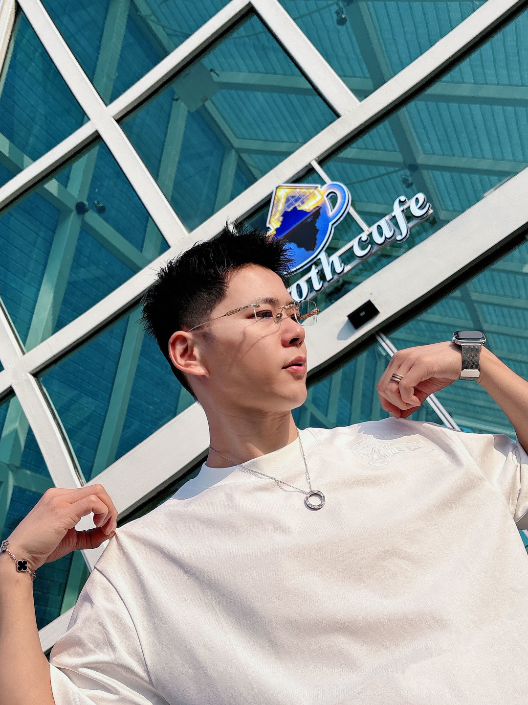 巴宝莉#BUR 2026春夏新款首发专柜最新款短袖圆领T恤 高端订制 设计前卫时尚！品牌logo重工艺设