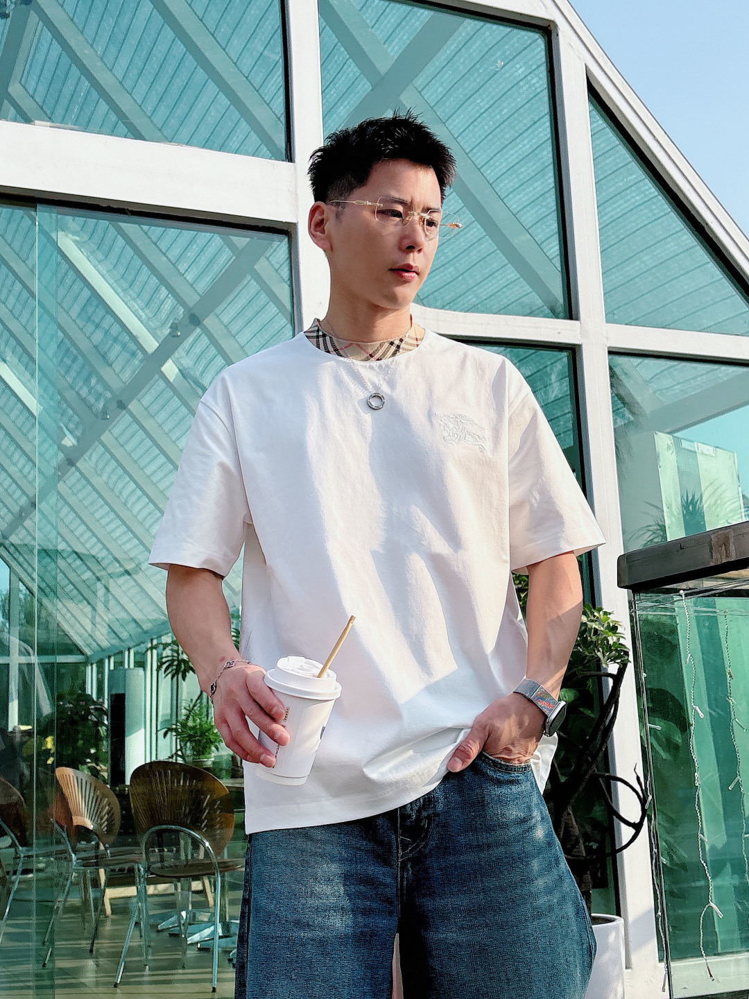 巴宝莉#BUR 2026春夏新款首发专柜最新款短袖圆领T恤 高端订制 设计前卫时尚！品牌logo重工艺设