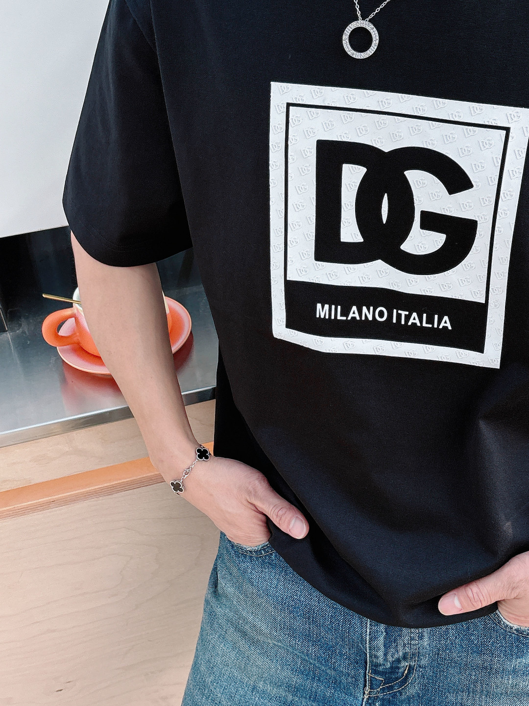 DG 2026春夏新款首发专柜最新款短袖圆领T恤 高端订制 设计前卫时尚！品牌logo重工艺设计 高端定