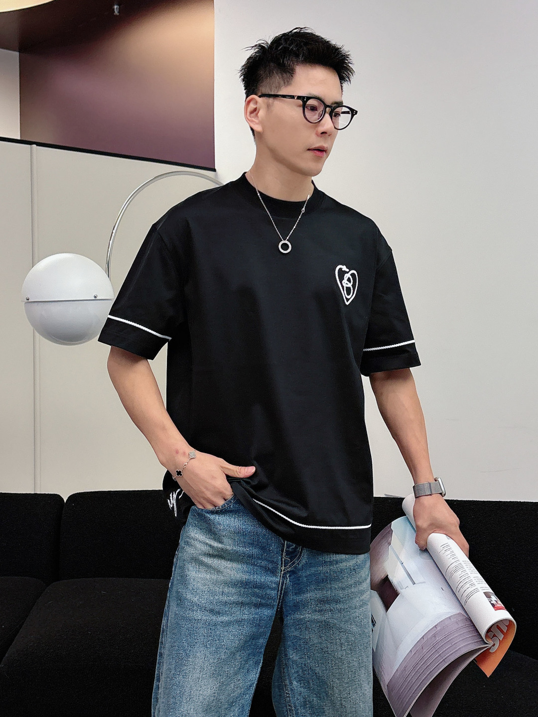 巴宝莉#BUR 2026春夏新款首发专柜最新款短袖圆领T恤 高端订制 设计前卫时尚！品牌logo重工艺设